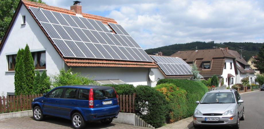 Eigenstrom Frankfurt Main, Solarstromanlage Energiesparen, Photovoltaik AENDERS